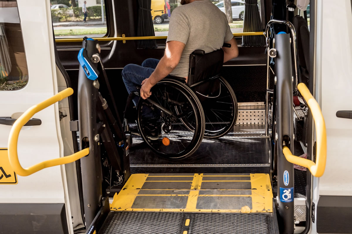 5 Reasons to Reserve Your Travel with Our Wheelchair Transportation Service in Orlando
